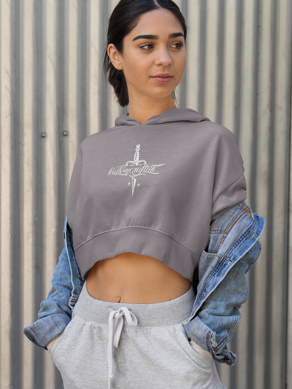 Urban Legend – Cropped Hoodie